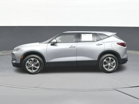 Used 2024 Chevrolet Blazer LT w/ Convenience Package AWD/4WD image 8