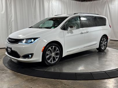 Used 2018 Chrysler Pacifica Limited
