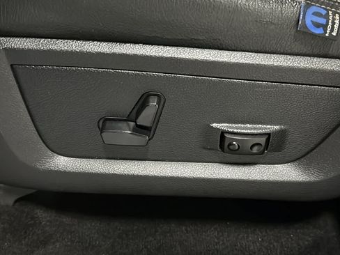 Used 2016 RAM 1500 Big Horn AWD/4WD image 19