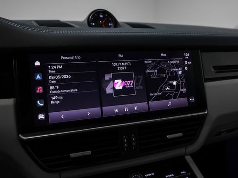 Certified 2023 Porsche Cayenne AWD/4WD image 36