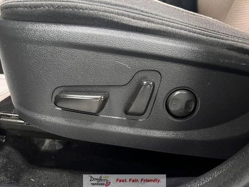 Used 2019 Hyundai Santa Fe SEL FWD image 29