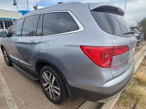 Used 2018 Honda Pilot Touring image 9