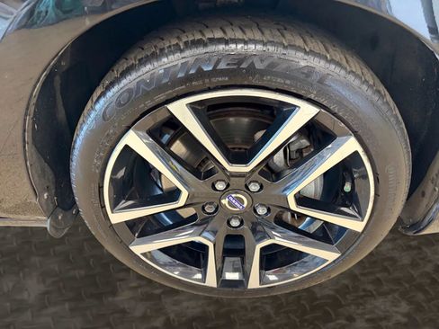 Used 2018 Volvo S60 T5 Dynamic w/ Protection Package AWD/4WD image 36