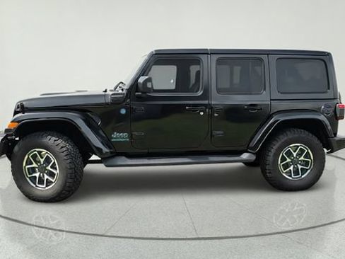 Used 2024 Jeep Wrangler High Altitude AWD/4WD image 2