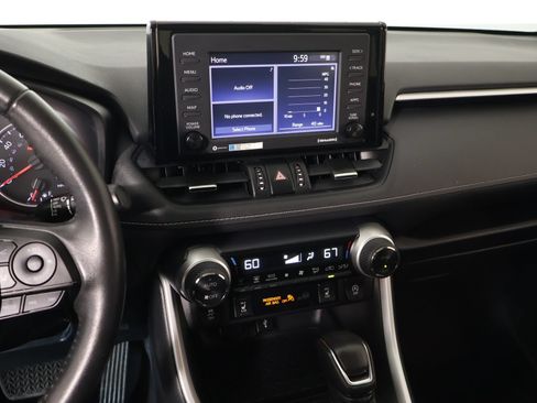 Used 2020 Toyota RAV4 XLE Premium AWD/4WD image 5
