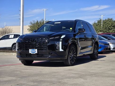 Used 2025 Hyundai Palisade Calligraphy image 3