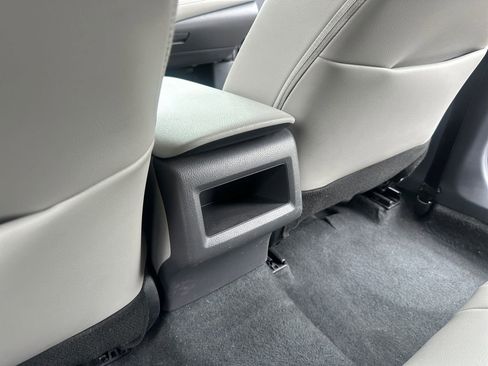 Used 2022 Toyota Camry SE FWD image 26