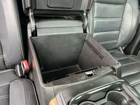 Used 2017 GMC Yukon Denali w/ Open Road Package image 30