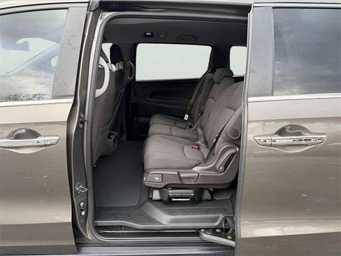 Used 2019 Honda Odyssey EX image 24