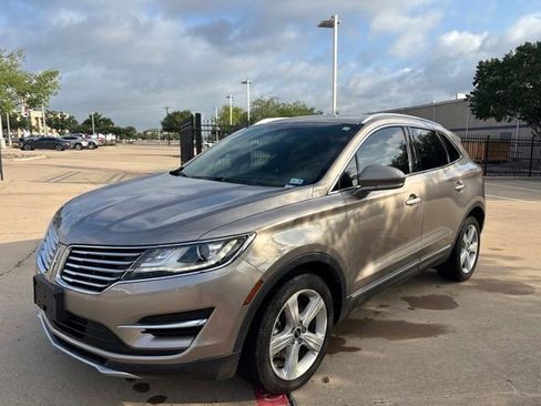 Used 2018 Lincoln MKC Premiere FWD image 1