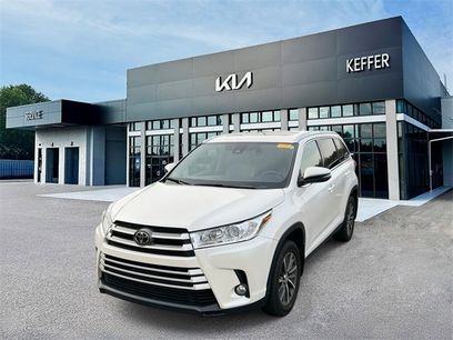 Used 2019 Toyota Highlander XLE