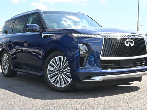 Used 2026 INFINITI QX80 Luxe RWD image 2