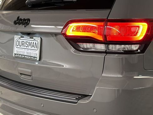 Used 2021 Jeep Grand Cherokee Laredo X image 8