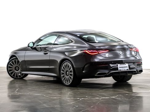 Used 2024 Mercedes-Benz CLE 300 CLE 300 4MATIC Coupe image 12