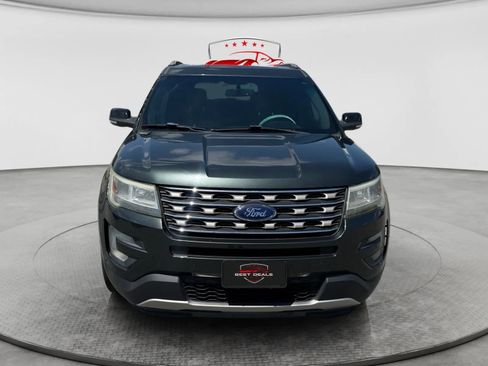Used 2016 Ford Explorer XLT w/ Equipment Group 202A FWD image 7