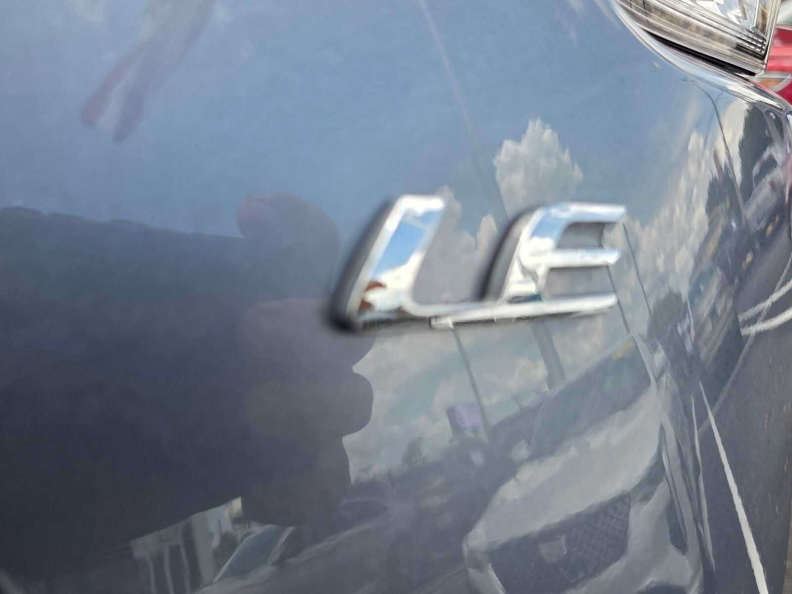 Used 2025 Toyota Corolla LE FWD image 16