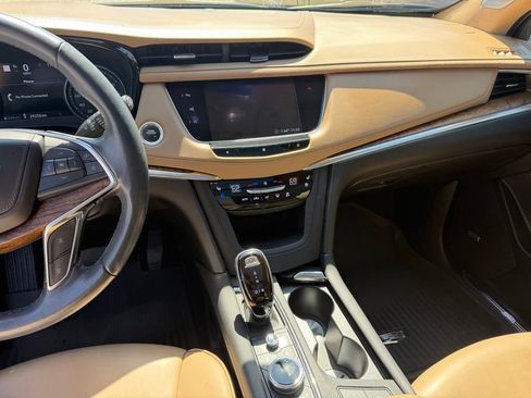 Used 2020 Cadillac XT5 Premium Luxury w/ Platinum Package AWD/4WD image 14