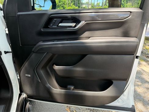 Used 2026 GMC Yukon XL Elevation w/ Elevation Premium Package RWD image 20