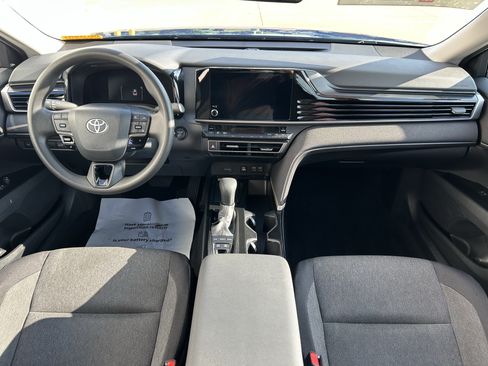 Used 2025 Toyota Camry LE FWD image 19