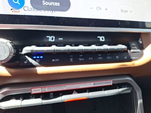 Used 2025 Toyota Tundra 1794 Edition image 28