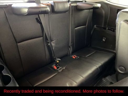 Used 2023 Toyota Highlander XLE AWD/4WD image 12