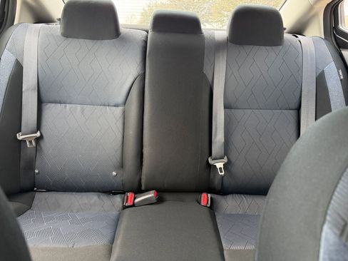 Used 2025 Nissan Versa SV image 38