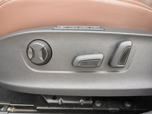 Used 2020 Volkswagen Passat 2.0T SEL image 19