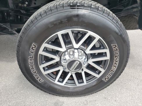 Used 2019 Ford F350 Lariat w/ Lariat Value Package image 26