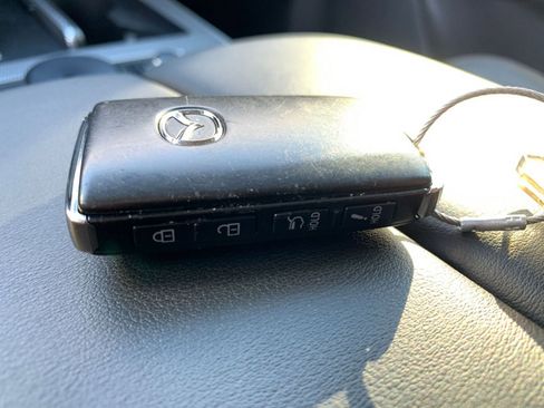 Used 2025 MAZDA CX-70 3.3 Turbo w/ Preferred Package image 22