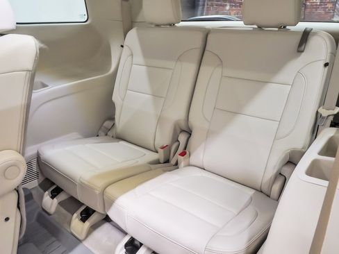 Used 2020 GMC Acadia Denali w/ Technology Package image 13