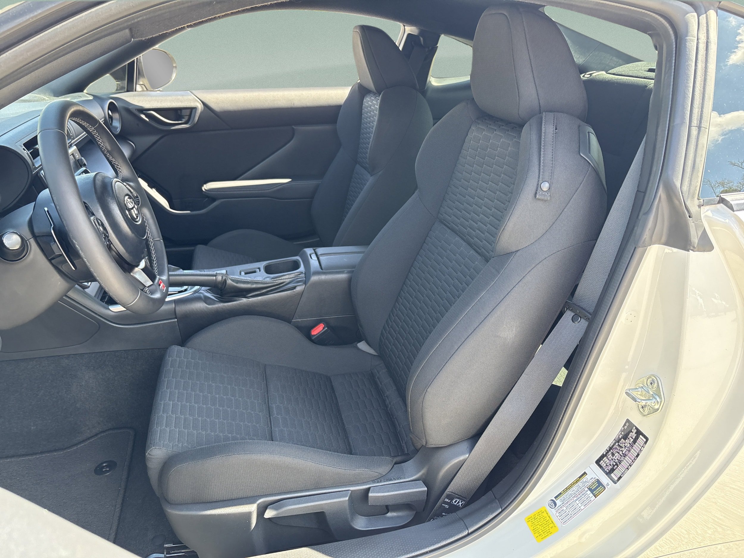 Used 2022 Toyota GR86 RWD image 19