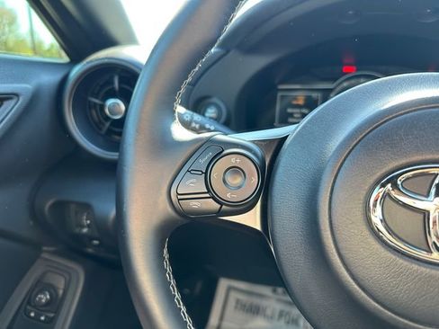 Used 2024 Toyota GR86 Premium image 21