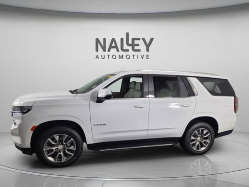 Used 2022 Chevrolet Tahoe LT w/ Luxury Package image 3