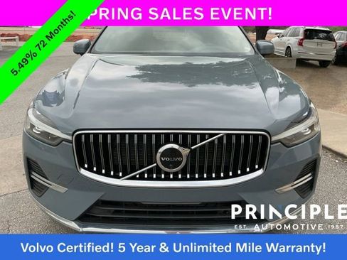 Used 2023 Volvo XC60 B5 Plus image 5