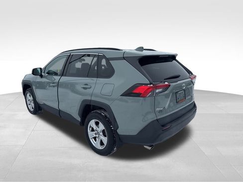 Used 2020 Toyota RAV4 XLE image 3