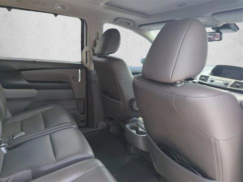 Used 2016 Honda Odyssey Touring Elite image 17