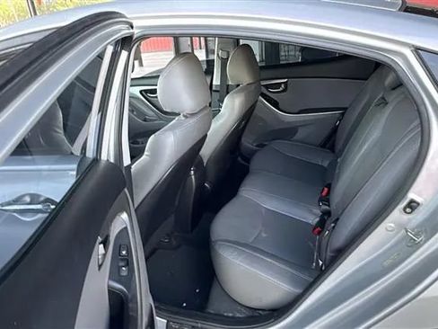 Used 2013 Hyundai Elantra Limited FWD image 4