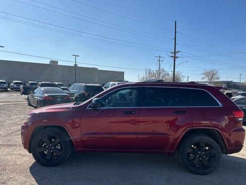 Used 2015 Jeep Grand Cherokee Altitude image 8
