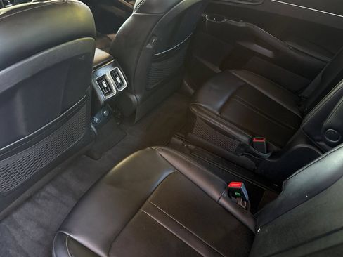 Used 2022 Kia Sorento S FWD image 16