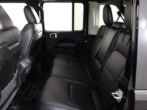 Used 2024 Jeep Wrangler Unlimited Rubicon 4xe AWD/4WD image 34