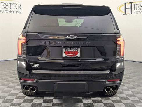 Certified 2025 Chevrolet Suburban Z71 image 6