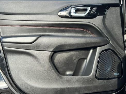 Used 2025 Jeep Compass Trailhawk w/ Trailhawk Elite Group image 19