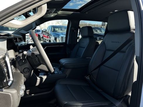 New 2026 GMC Sierra 1500 Denali w/ Denali Reserve Package image 16