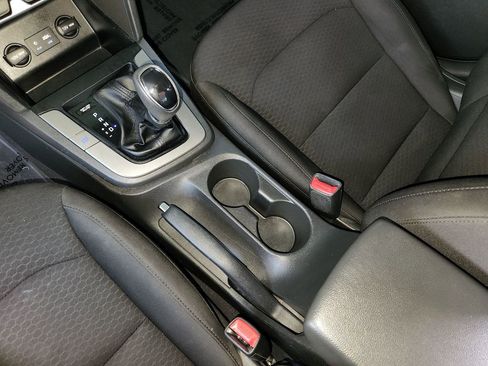 Used 2020 Hyundai Elantra SEL w/ Cargo Package (C1) FWD image 21
