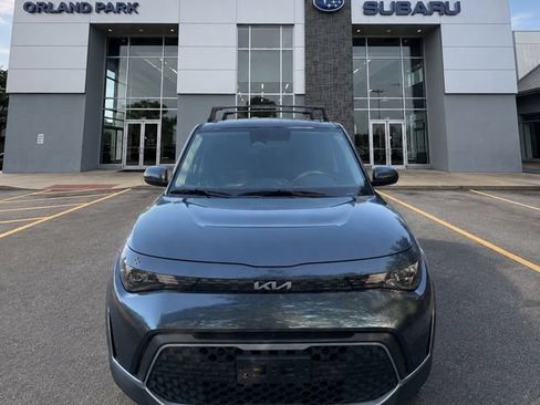 Used 2025 Kia Soul LX w/ LX Technology Package FWD image 2