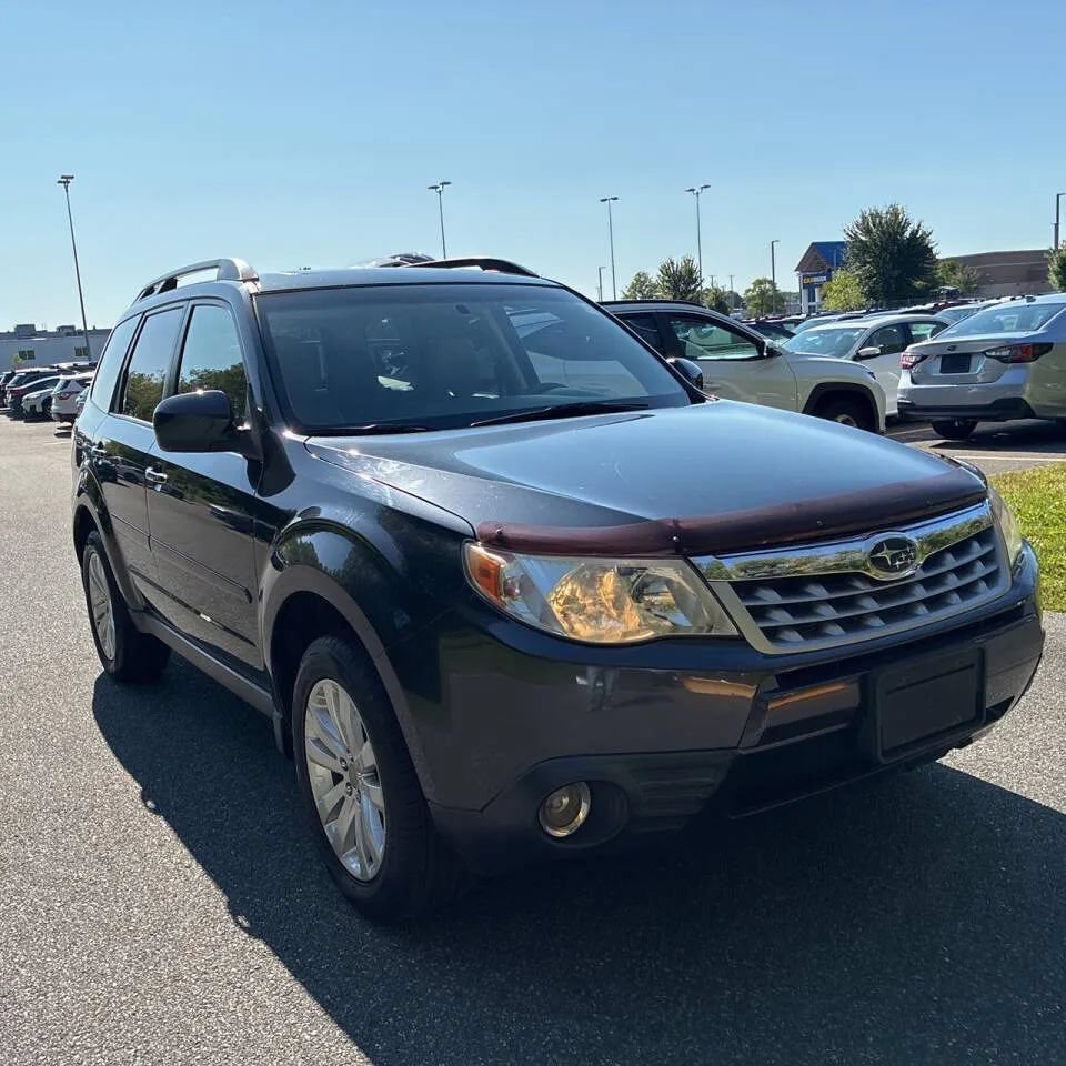 Used 2013 Subaru Forester 2.5X Premium AWD/4WD image 13