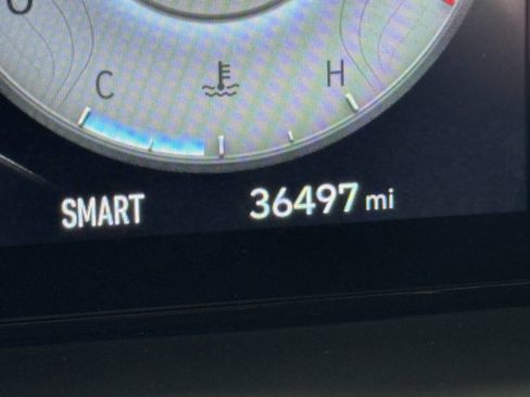 Used 2022 Hyundai Santa Cruz Limited AWD/4WD image 25