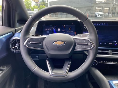 Used 2024 Chevrolet Equinox EV LT AWD/4WD image 19