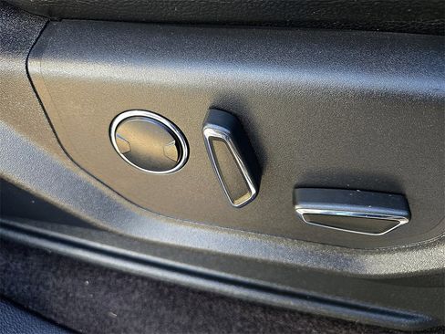 Used 2016 Ford F150 Lariat w/ Equipment Group 502A Luxury image 29