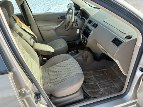 Used 2006 Ford Focus SE image 27
